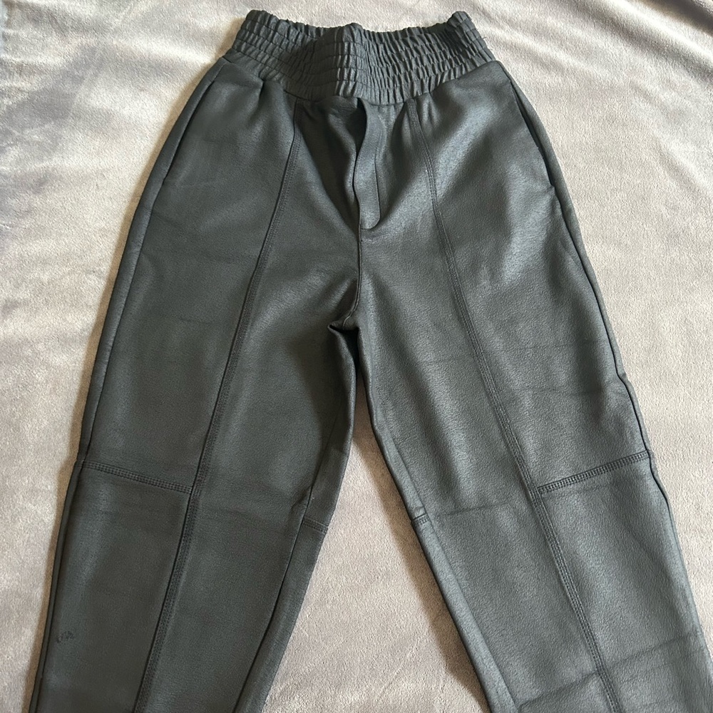 Zara Black Jogger Pants